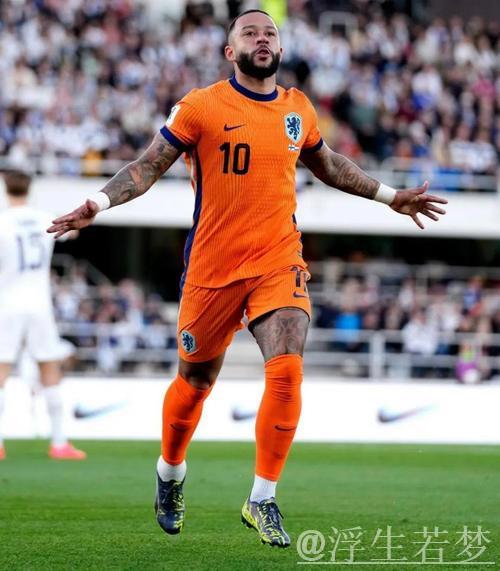 德佩追平荷兰队历史射手王纪录